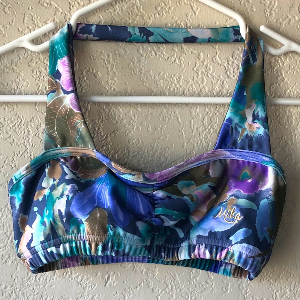 Mika Yoga Wear blue floral halter Lola Top, L